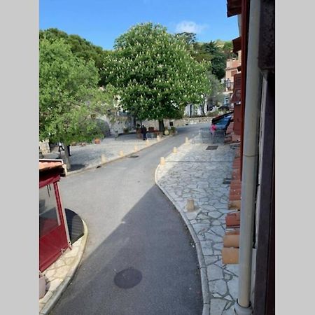 2 Pieces De Charme Au Coeur Du Village De Cabris Exterior photo