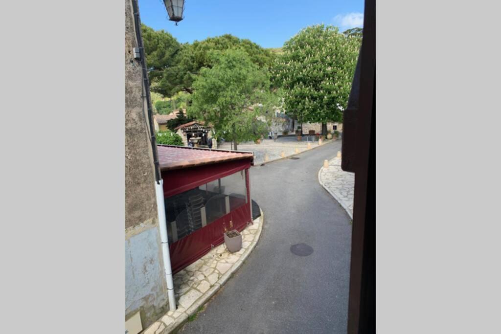2 Pieces De Charme Au Coeur Du Village De Cabris Exterior photo